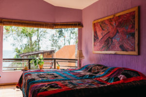 Casa de Larry house room